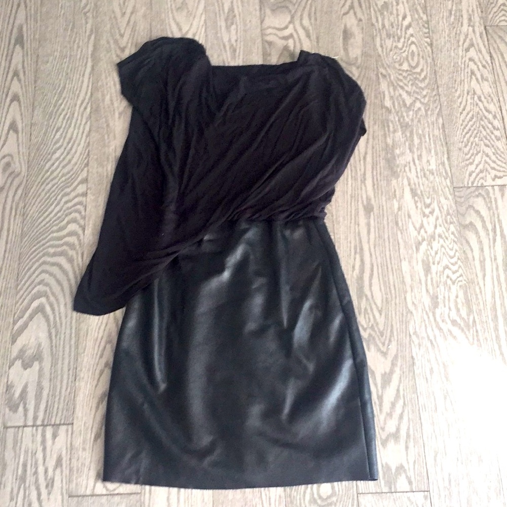 Beautiful black dress by Bailey44
